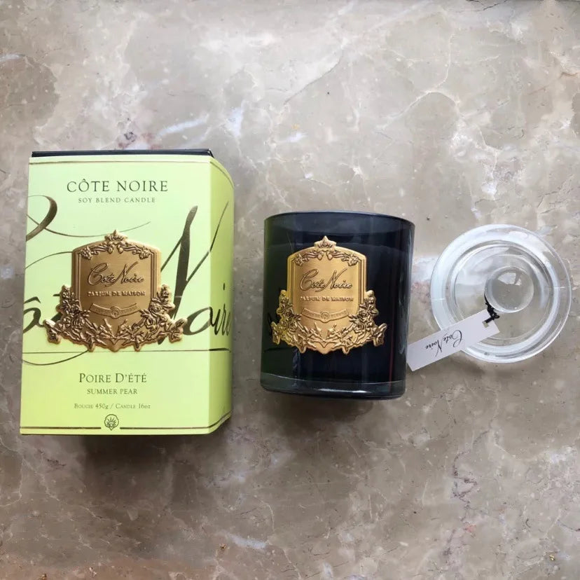 شموع معطرة.
