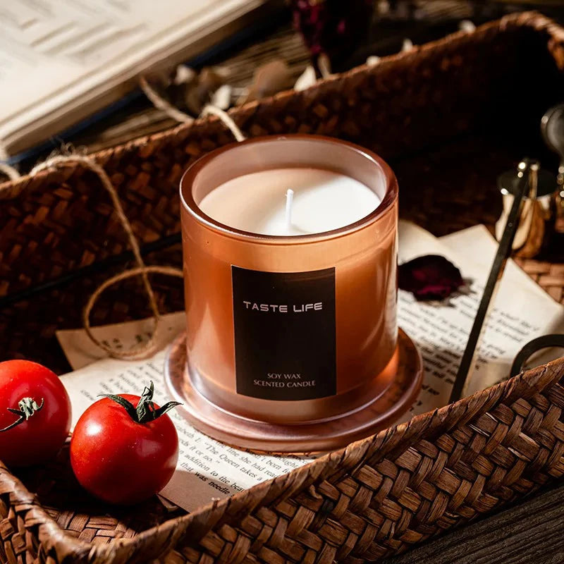 شمعة معطرة في وعاء زجاجي، بمدة اشتعال تصل إلى 40 ساعة.