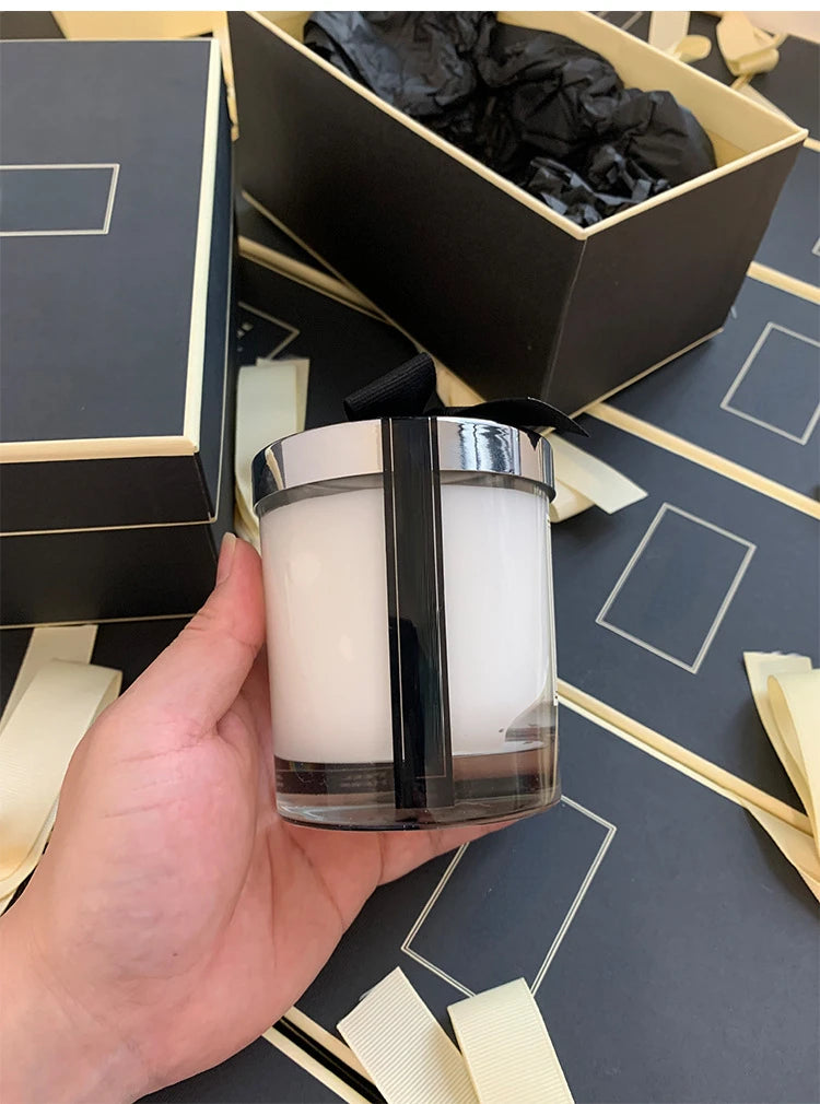 شمعة معطرة سعة 200 جرام