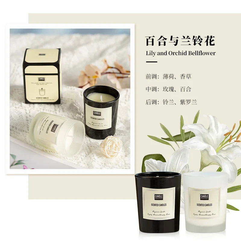شمعة معطرة بنباتات عطرية.