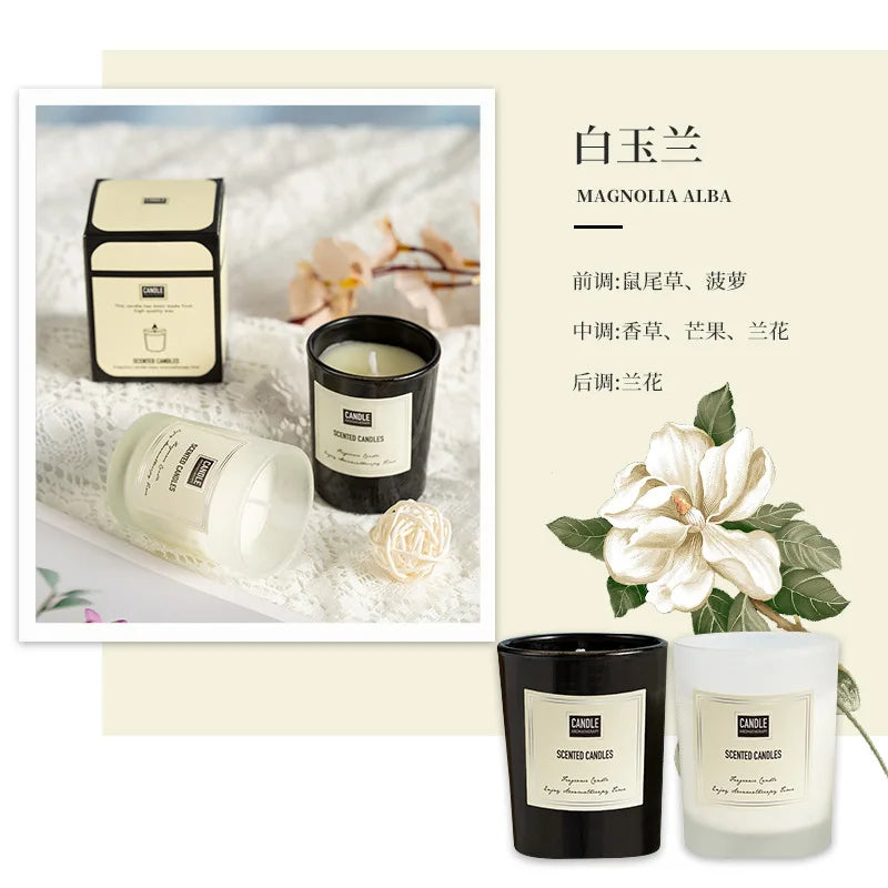 شمعة معطرة بنباتات عطرية.