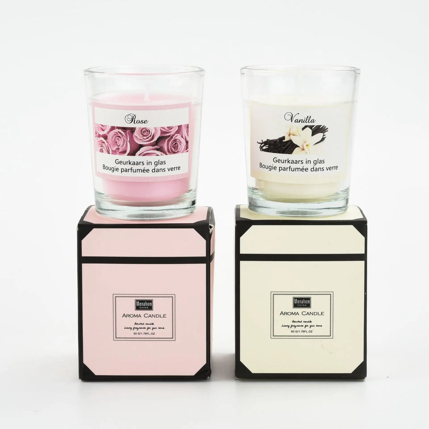 شمعة معطرة في كوب زجاجي.
