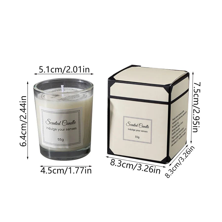 شمعة معطرة في كوب زجاجي.