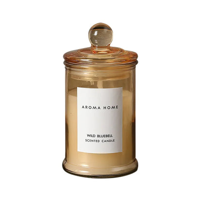 شمعة معطرة في وعاء زجاجي عتيق