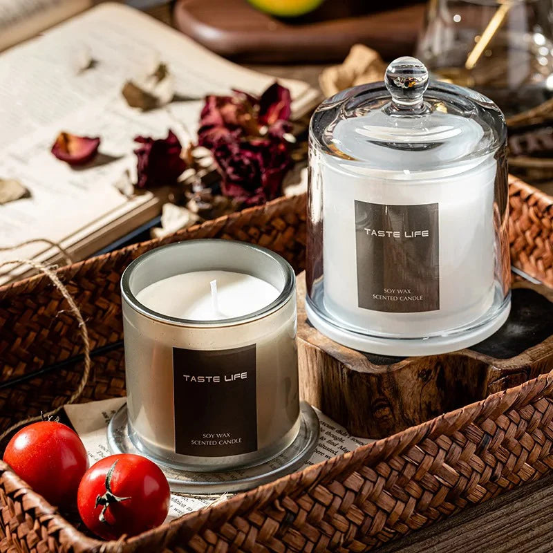 شمعة معطرة في وعاء زجاجي، بمدة اشتعال تصل إلى 40 ساعة.