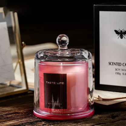 شمعة معطرة في وعاء زجاجي، بمدة اشتعال تصل إلى 40 ساعة.